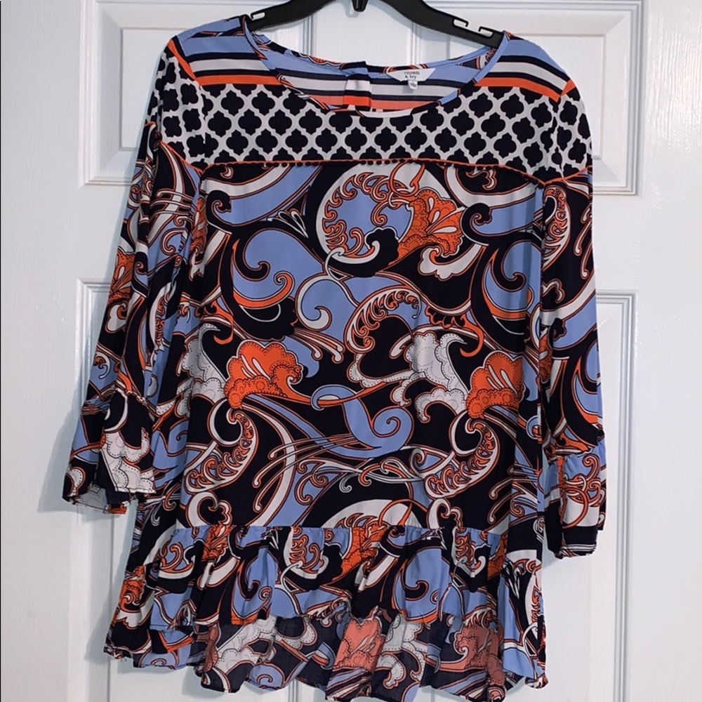 Crown & Ivy top